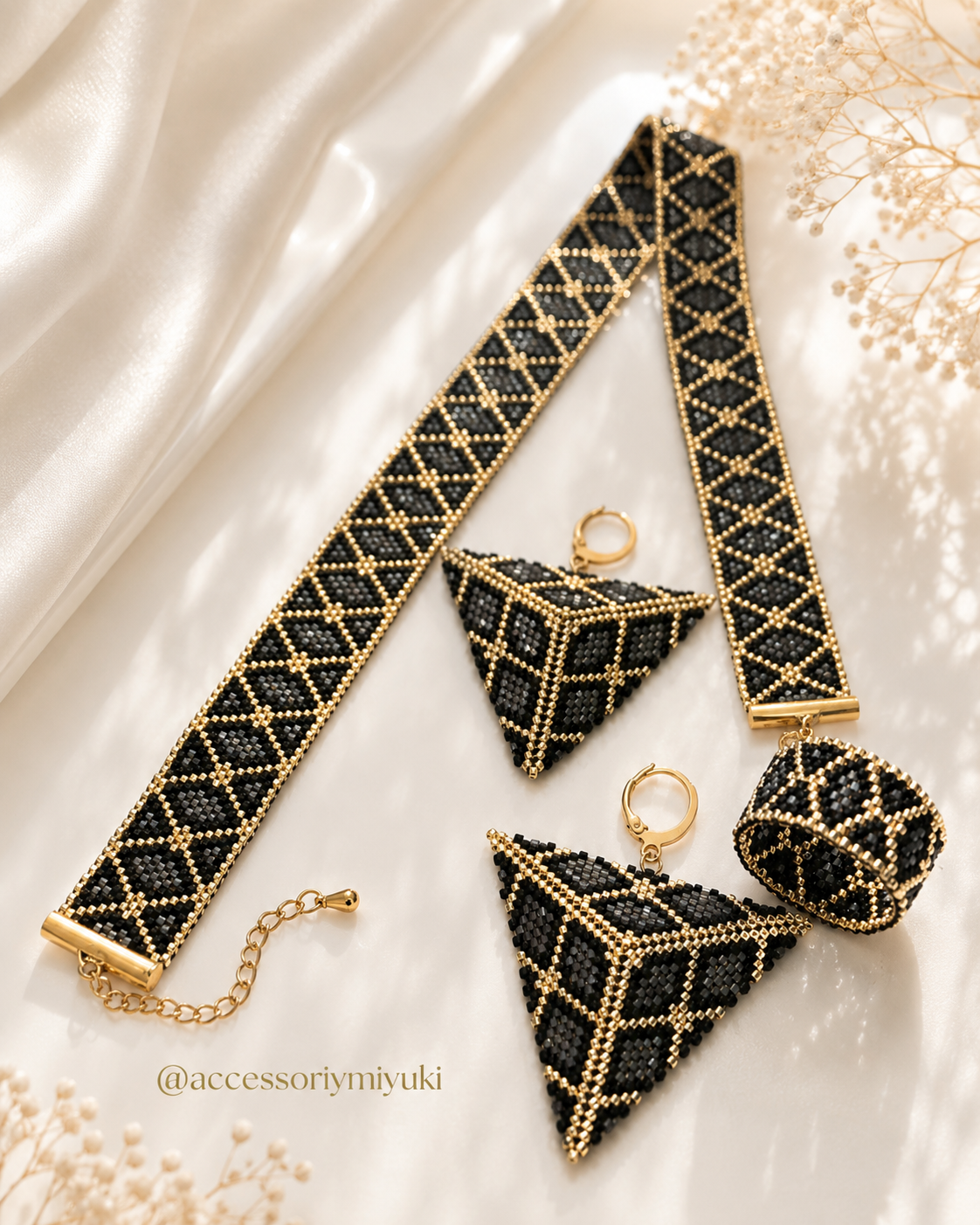 طرح خاص دستبند