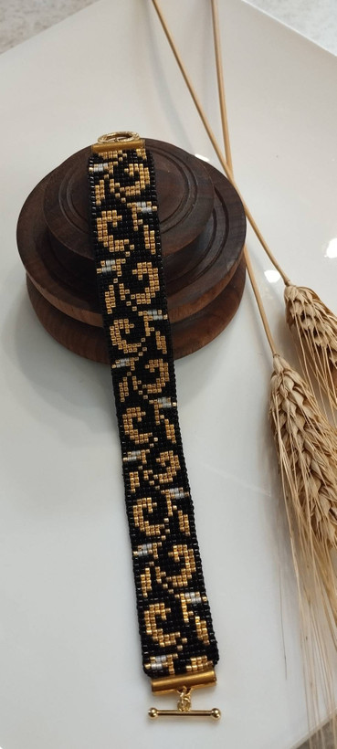دستبند میوکی طرح پیچک بدون حاشیه