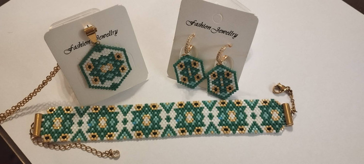 ست میوکی طرح کاشی